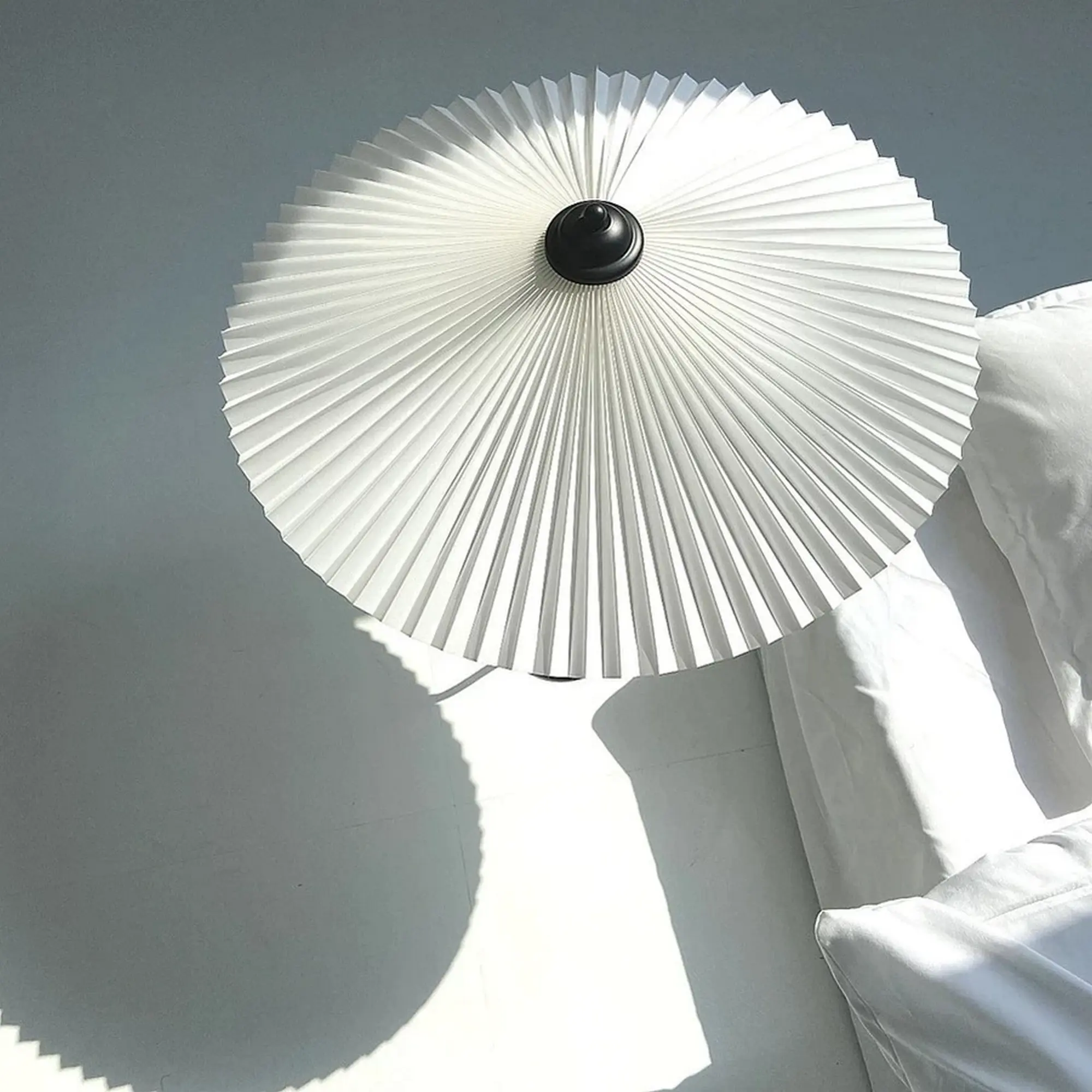 Squiggle Table Lamp - Image 7