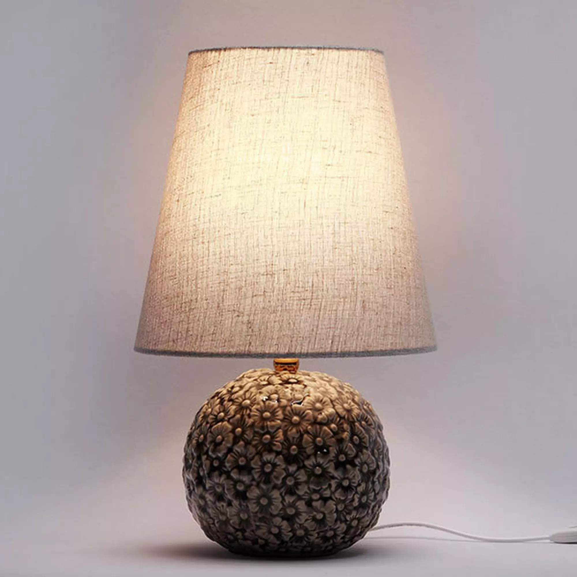 Ceramic Lamp Body Charming LED Table Lamp