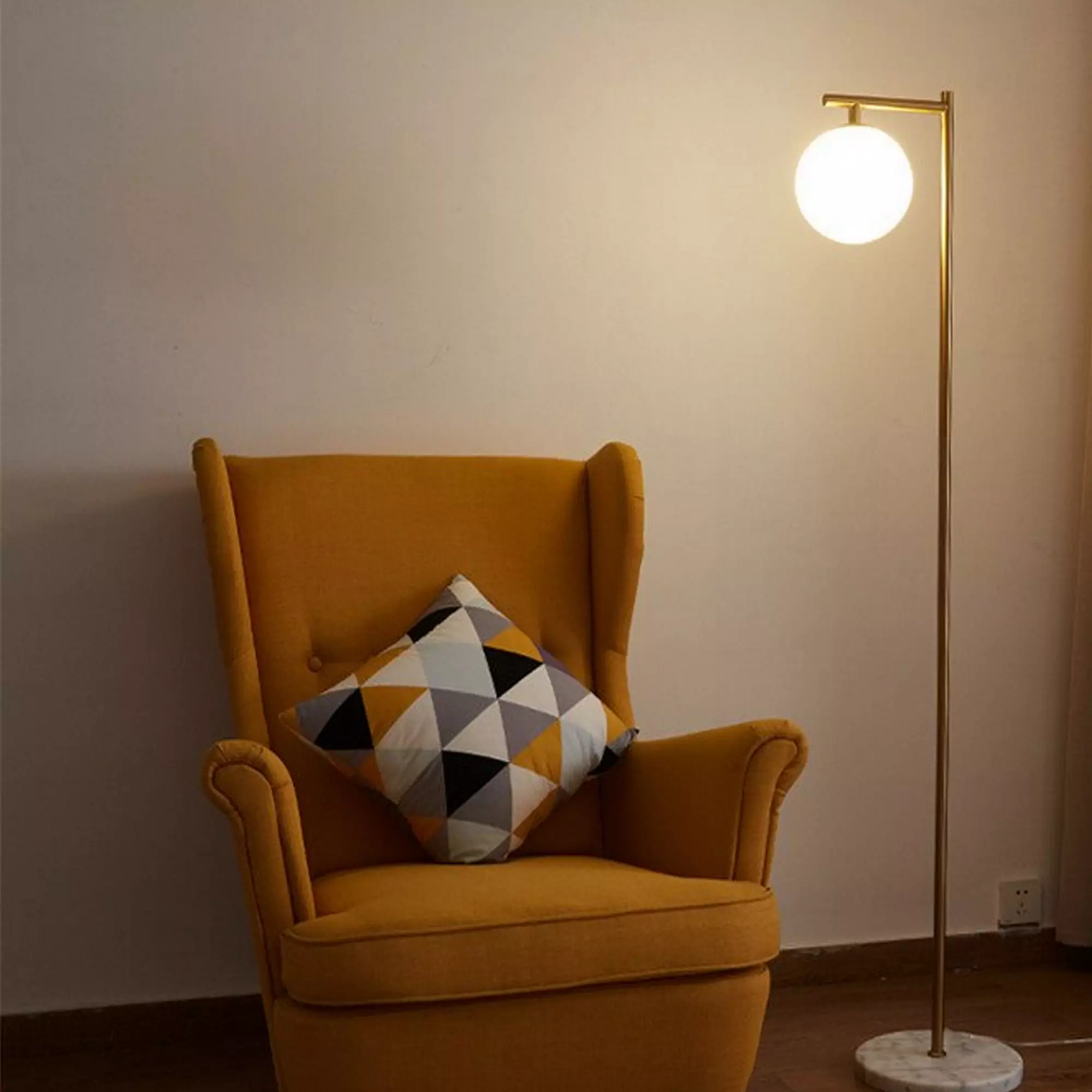 U-Like Floor Reading Lamp - Image 6