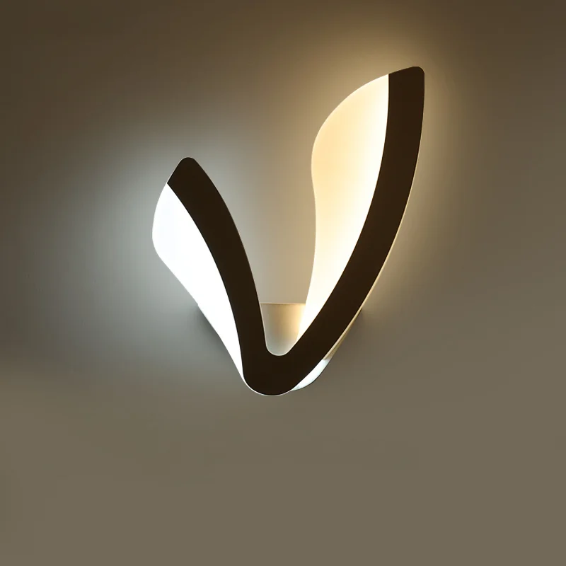 White Black LED Wall Lamp - Image 3