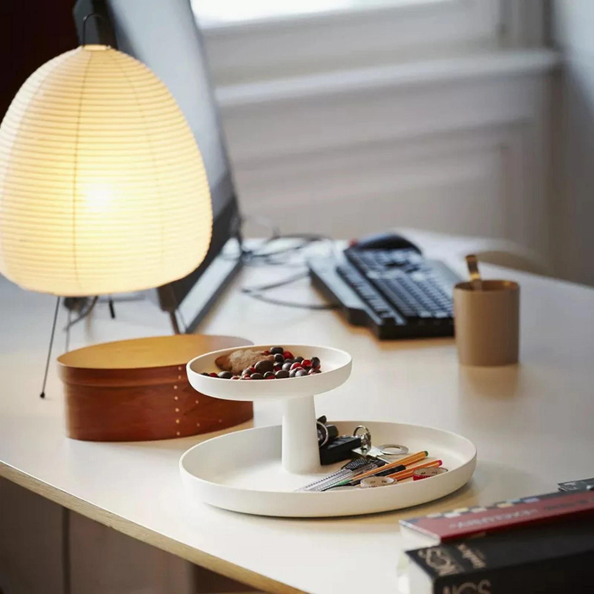 Akari 1AD Table Lamp - Image 4