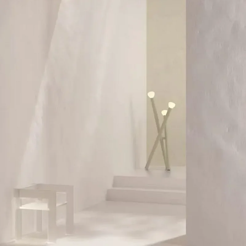 Parc 05 Floor Lamp - Image 4